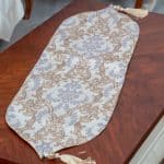 Delicacy - classic Table Runner