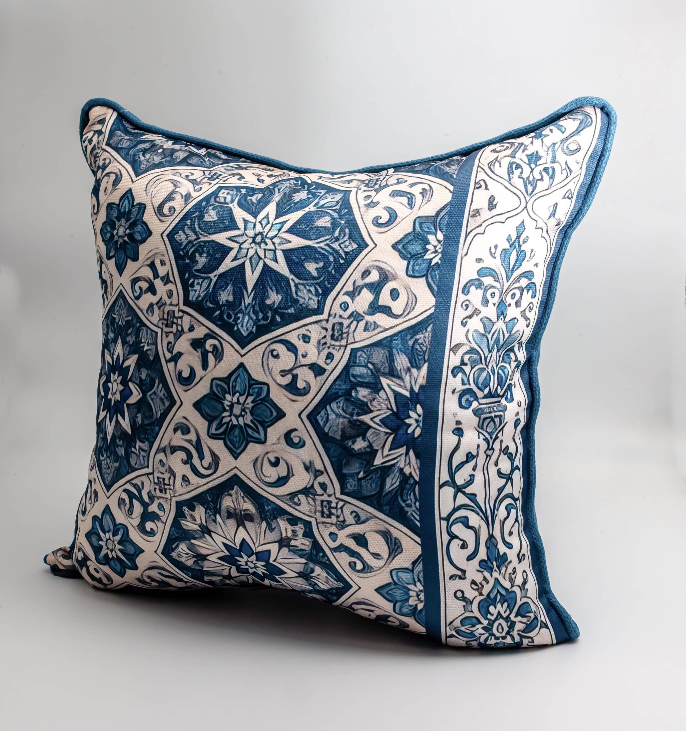 Ramadan Decorative Cushions with Geometric Patterns – "زهرا" Collection 7 Decorative cushions with geometric patterns from the 'زهرا' collection, featuring bold designs and tassels.