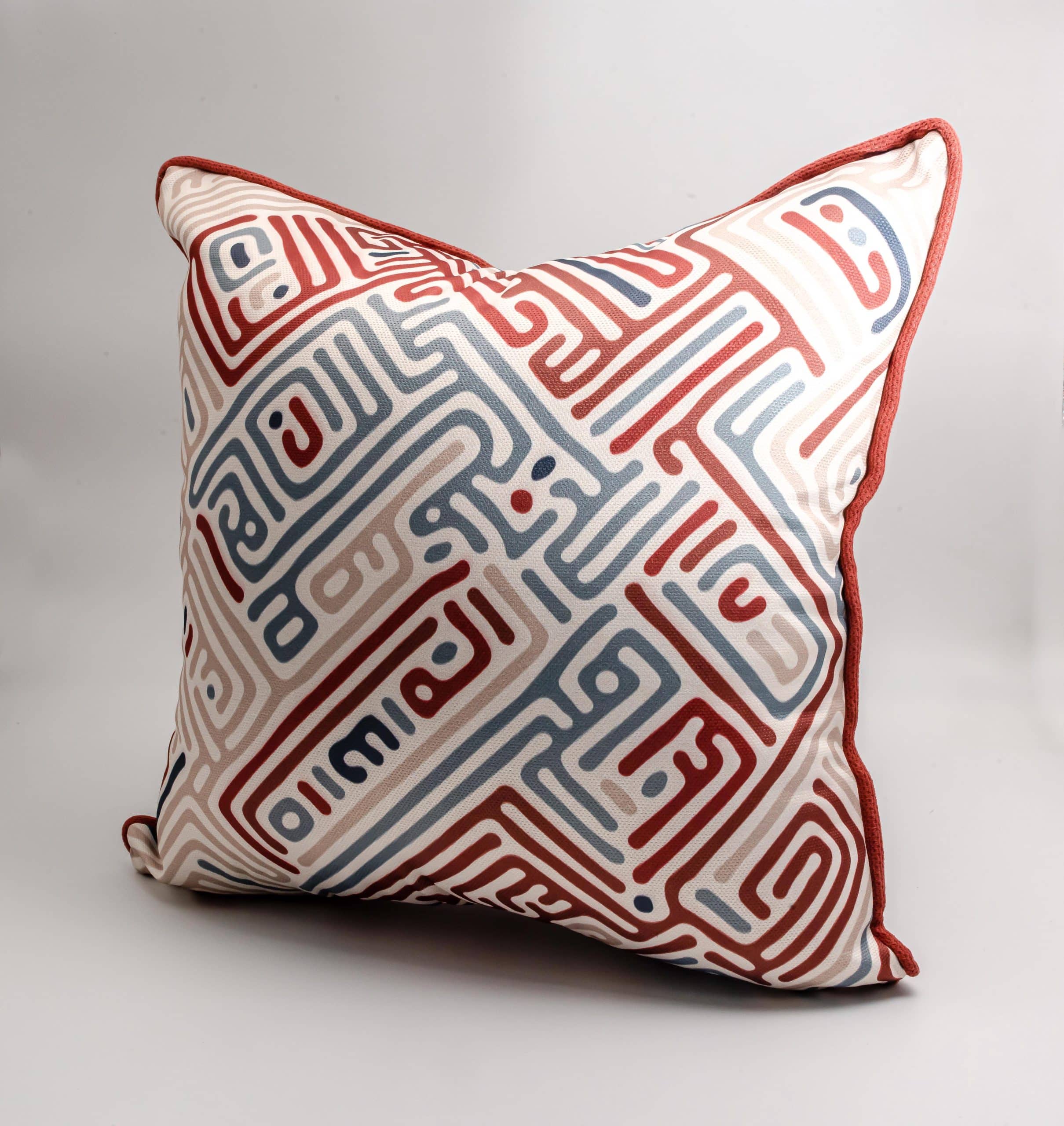 Ramadan Decorative Cushions with Modern Geometric Patterns – "كوفي" Collection 6 Decorative cushions with Kufic-inspired patterns and tassels from the 'كوفي' collection.
