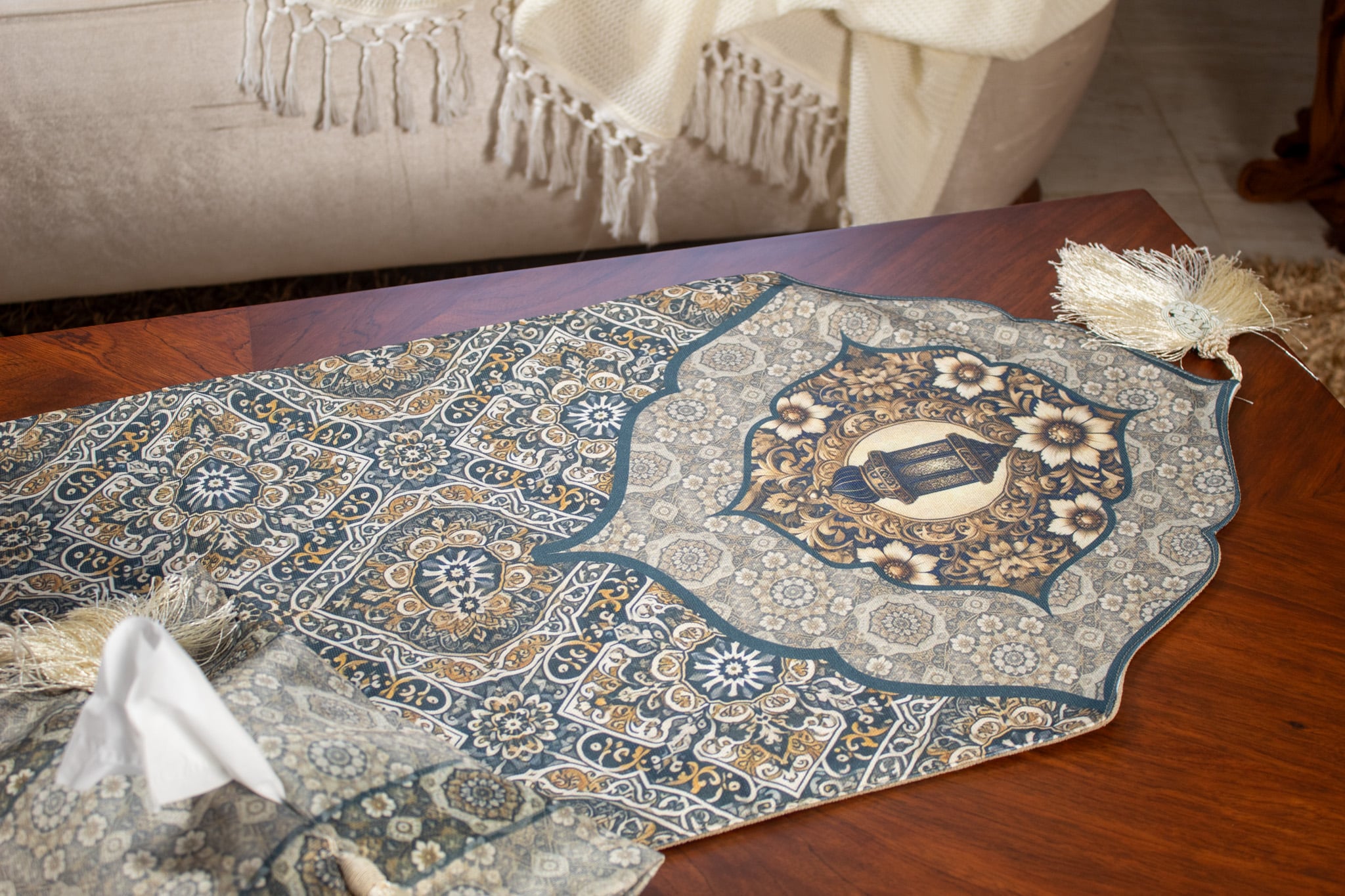 Double-Sided Ramadan Table Runner with Royal Patterns – "HOSN" Collection 6 Double-sided Ramadan table runner with Arabic royal patterns from the 'HOSN' collection.