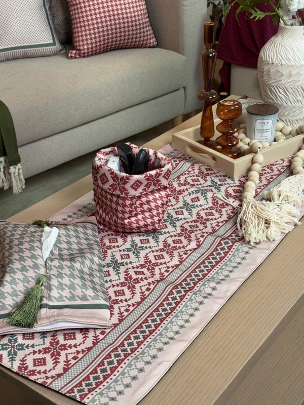 Baysan Runner with reversible traditional patterns in warm tones.