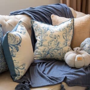 Zelal Decorative Cushions with Elegant Blue Patterns