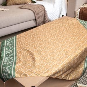 Dafa Square Tablecloth with Elegant Earthy Floral Patterns