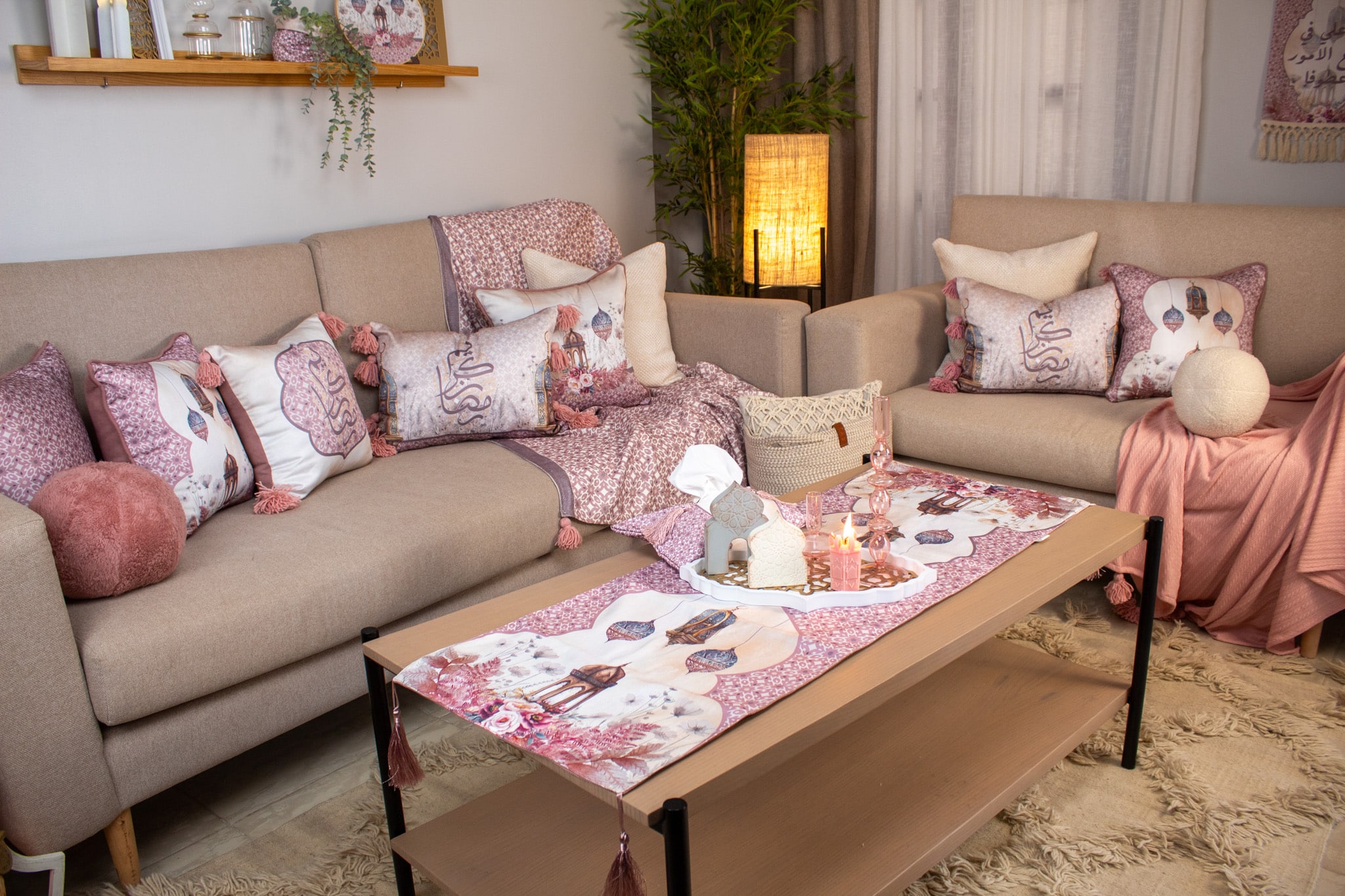 Double-Sided Ramadan Table Runner with Floral Patterns – "روبا" Collection 4 Double-sided table runner with floral patterns and tassels from the 'روبا' collection.