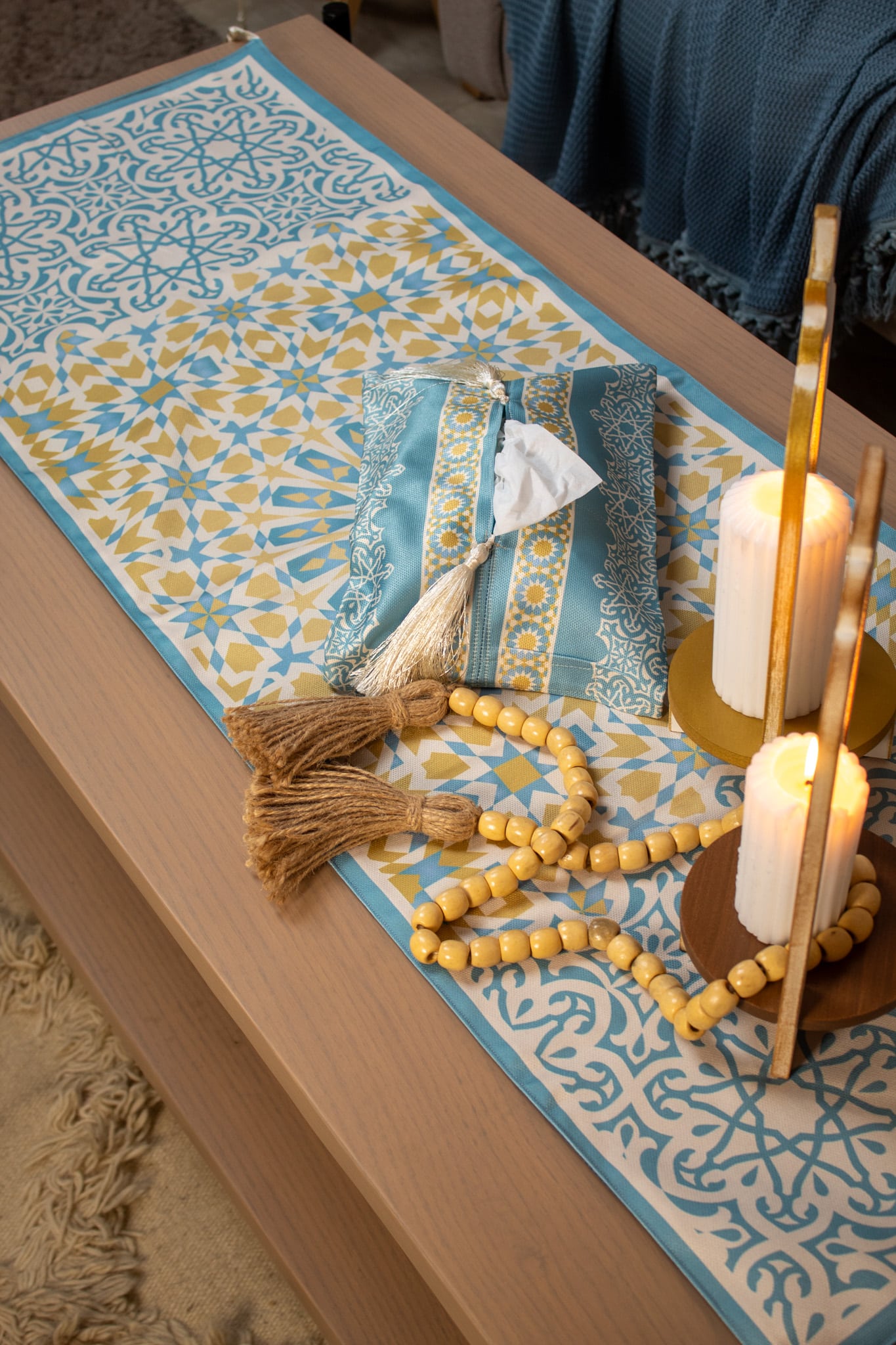 Double-Sided Ramadan Table Runner with Geometric Patterns – "نقوش" Collection 8 Double-sided table runner from the 'نقوش' collection with geometric patterns and tassels.