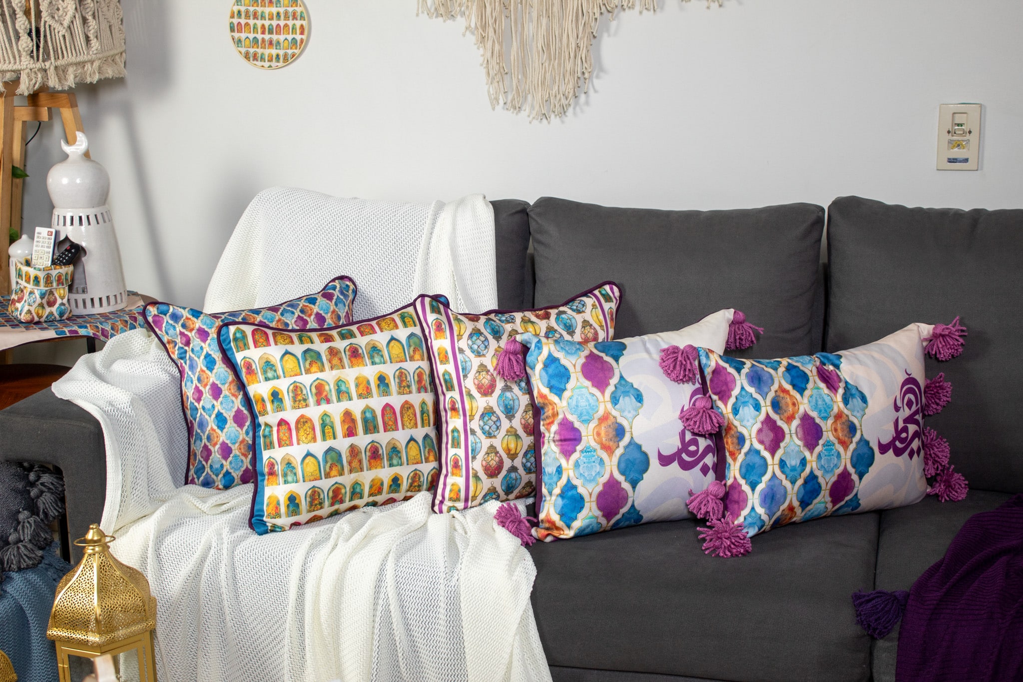 Ramadan Decorative Cushions with Vibrant Abstract Patterns – "طيف" Collection 4 Decorative cushions with vibrant abstract designs from the 'طيف' collection.