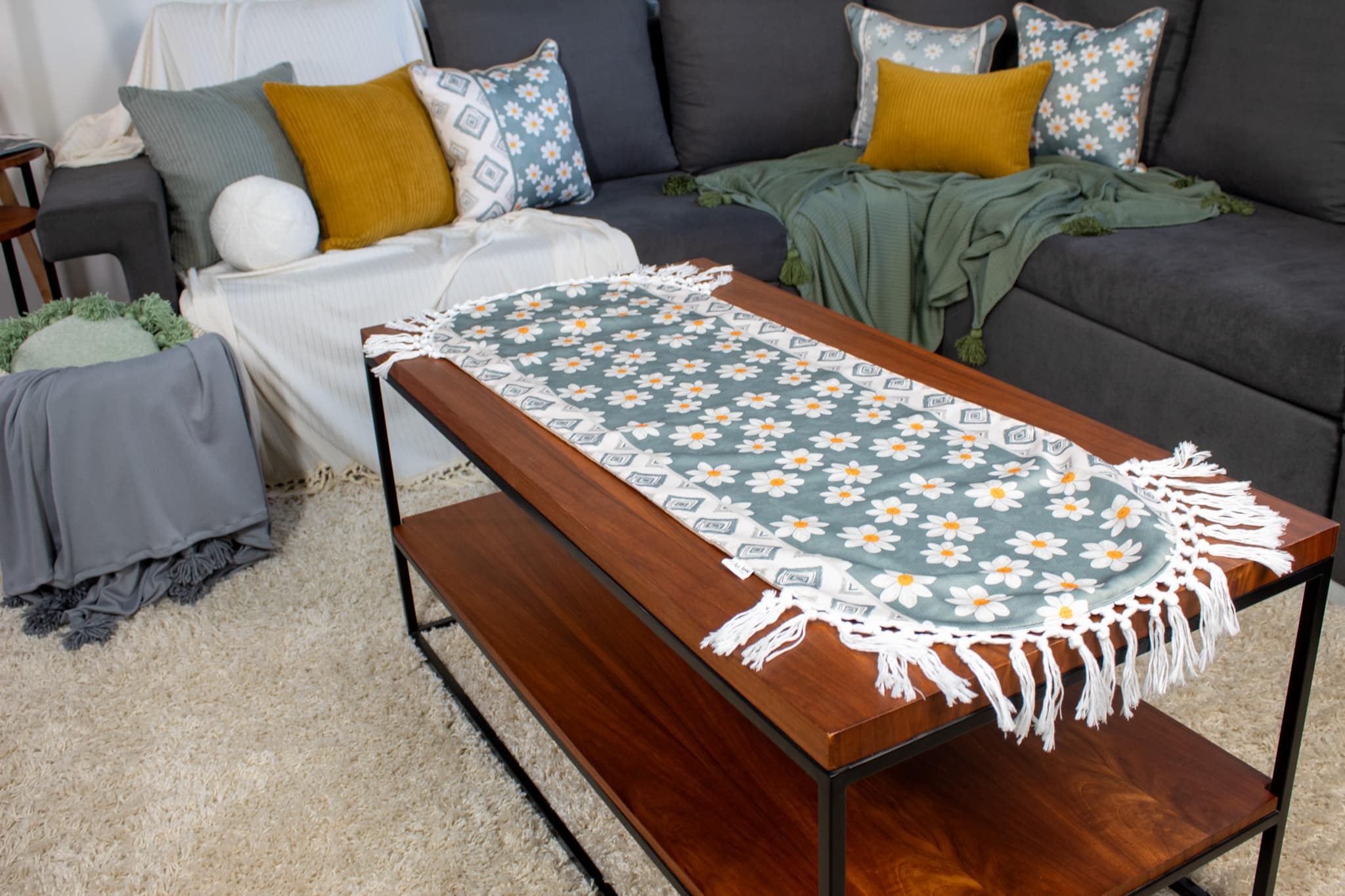 Double-Sided Table Runner with Floral and Geometric Patterns – “ربيع” Collection 4 Table runner with floral and geometric designs from the ‘ربيع’ collection.