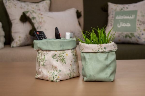 Storage box set with botanical prints from the ‘ورد’ collection.