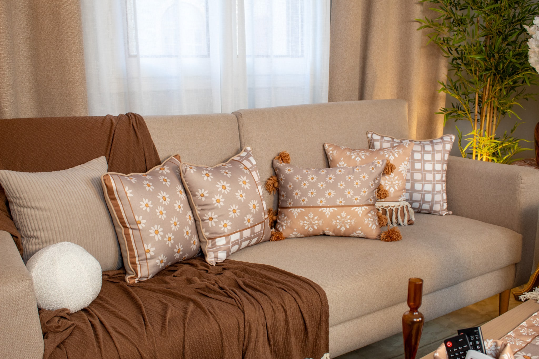Elegant Decorative Cushions with Ethnic-Inspired Patterns – "وريف" Collection 4 وريف 25 1
