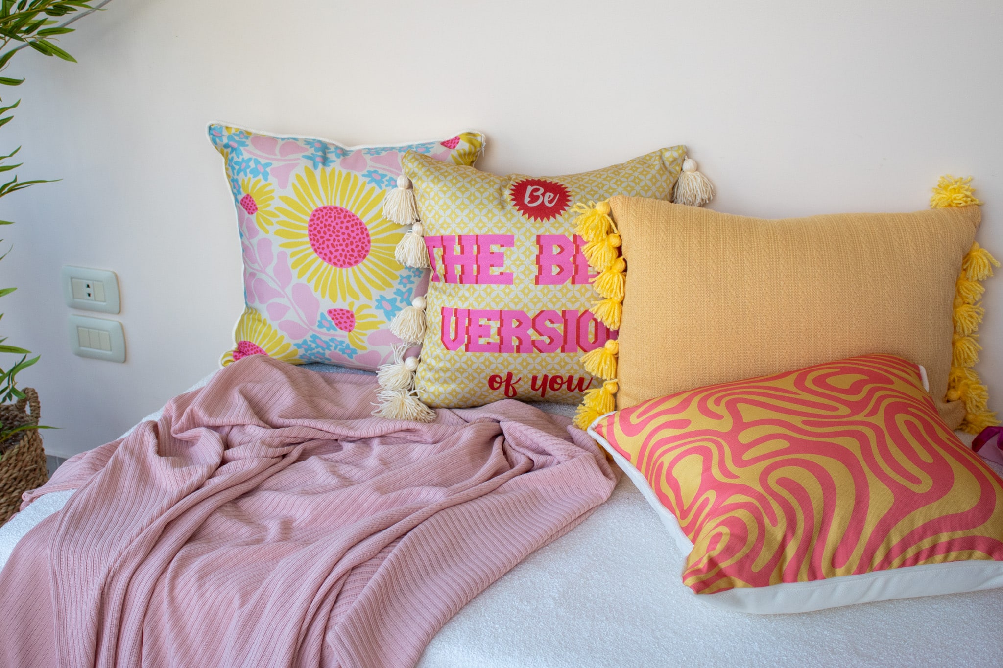 Elegant Fun Cushion Cover – Model 2– Playful, Colorful, and Cozy 4 OUT DOOR 09 1