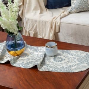 Blue Damask - classic Table Runner