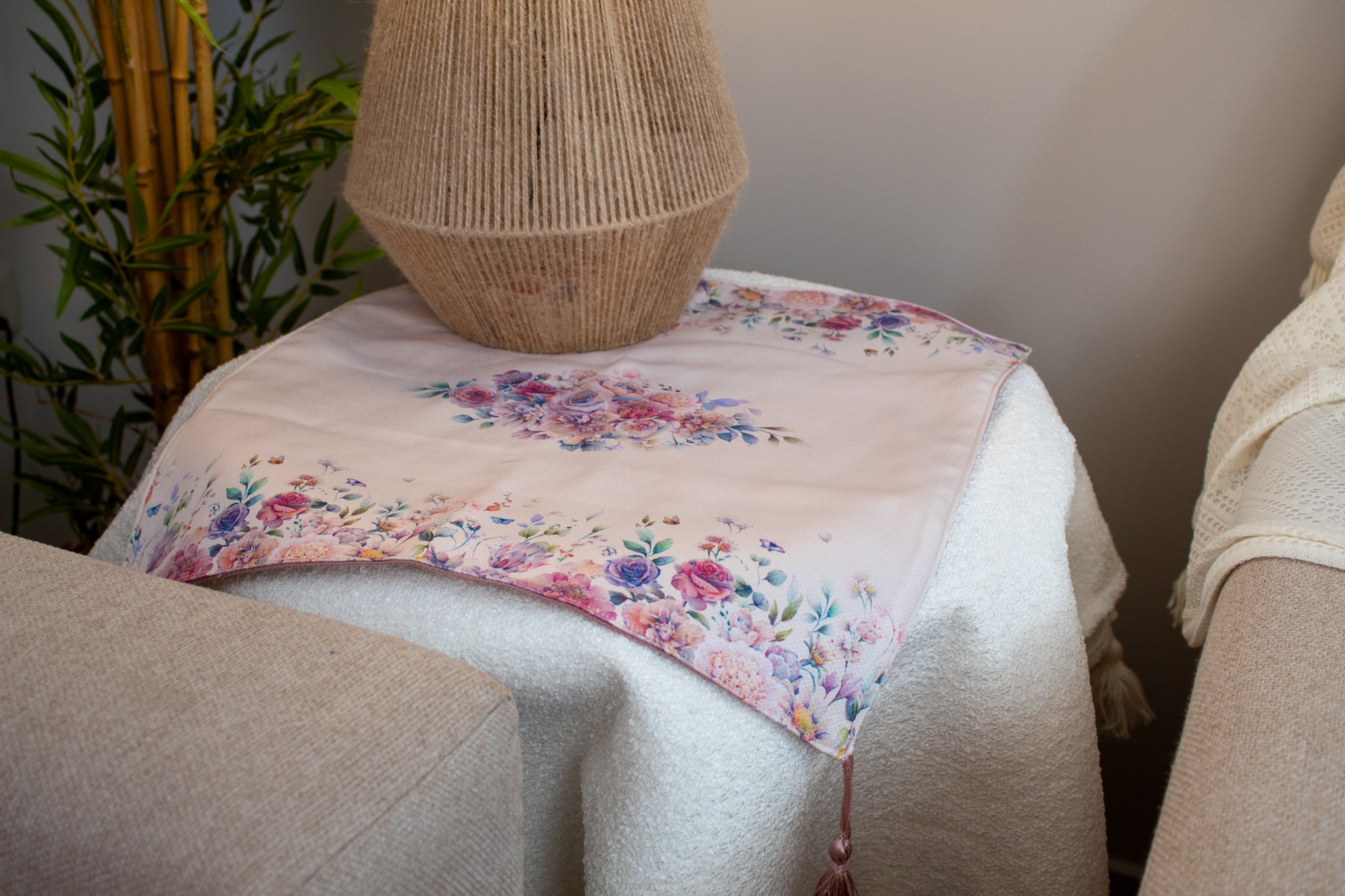 Elegant Side Table Cover with Botanical Accents – “جنان” Collection 4 Elegant Side Table Cover with Botanical Accents – “جنان” Collection