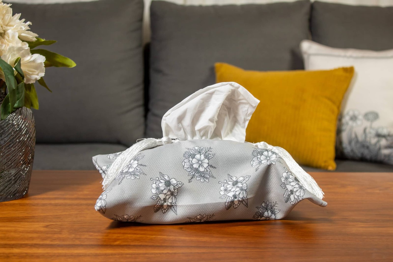 Elegant Tissue Box Cover with Ethnic Accents – "جوري" Collection 4 جوري 02