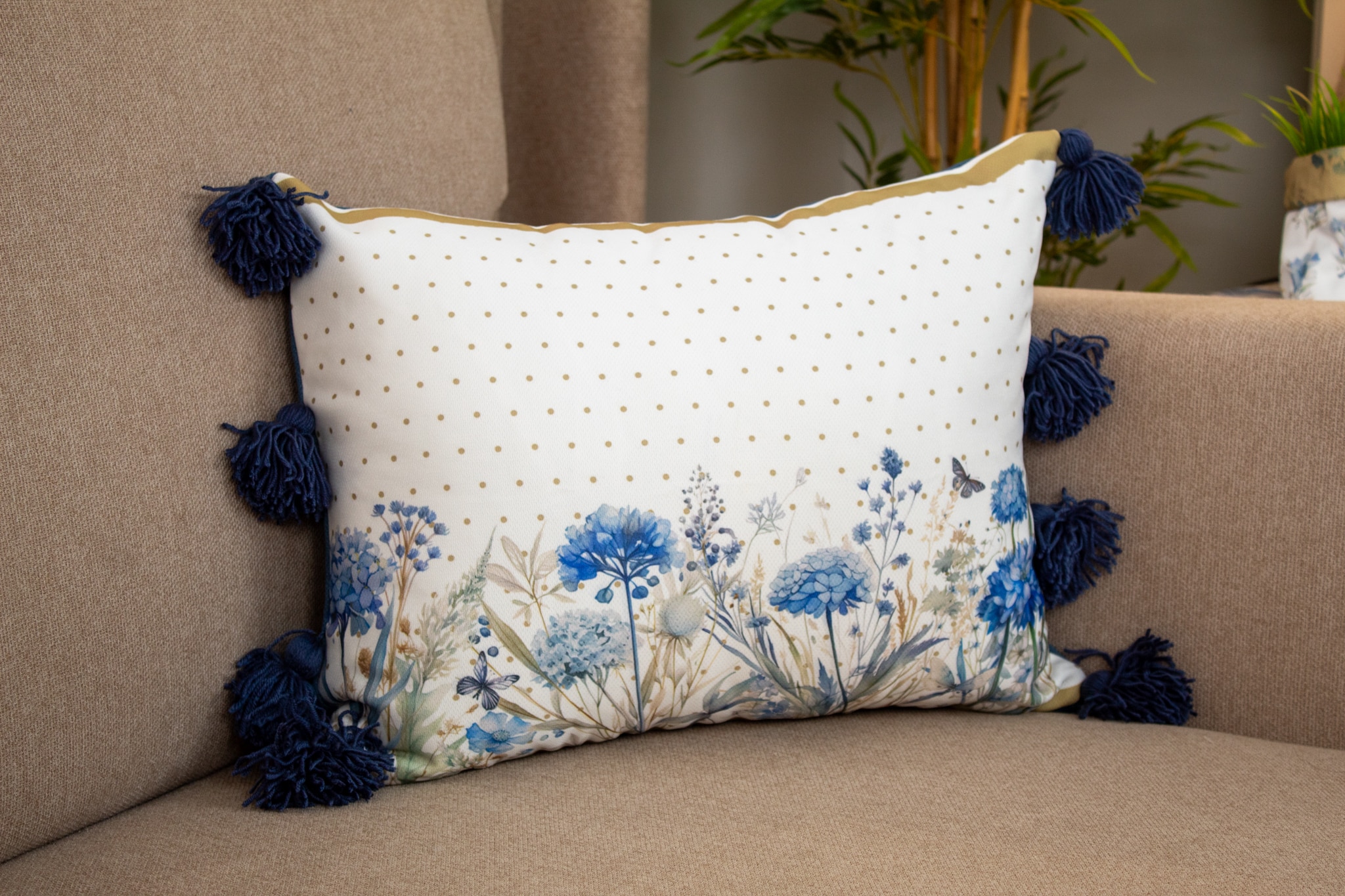 Elegant Decorative Cushions with Ethnic-Inspired Patterns – "فلورا" Collection 8 فلورا 17