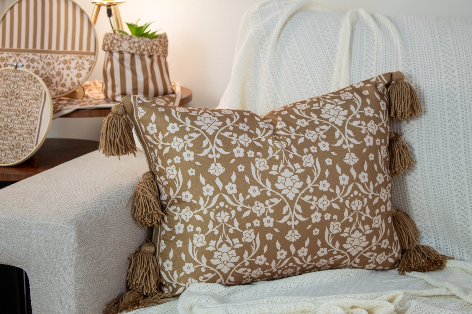 Elegant Decorative Cushions with Ethnic-Inspired Patterns – "دره كافيه" Collection 9 دره 61