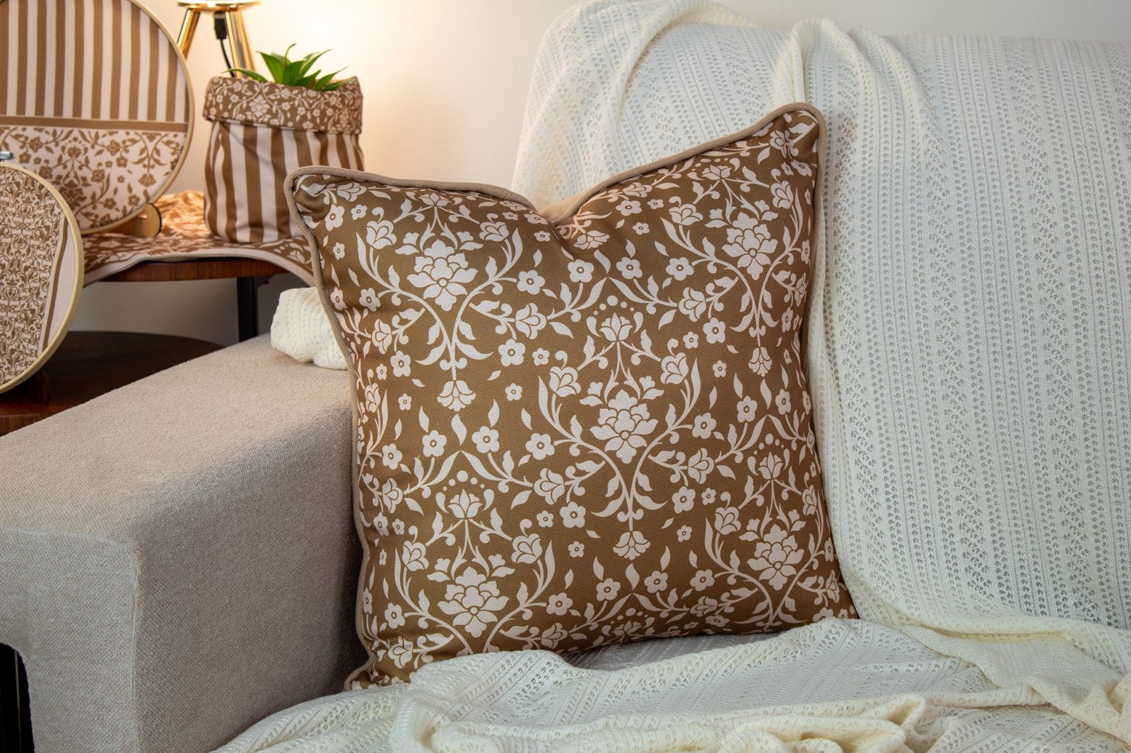 Elegant Decorative Cushions with Ethnic-Inspired Patterns – "دره كافيه" Collection 6 دره 64