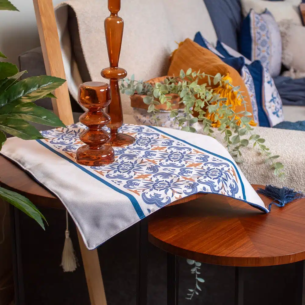 	Side Table Cloth