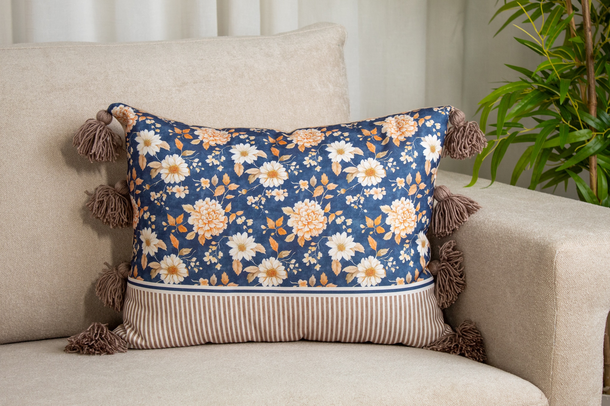 ليال Cushion Collection | Chic Home Boutique 6 ليال Cushion Collection | Chic Home Boutique - Image 3