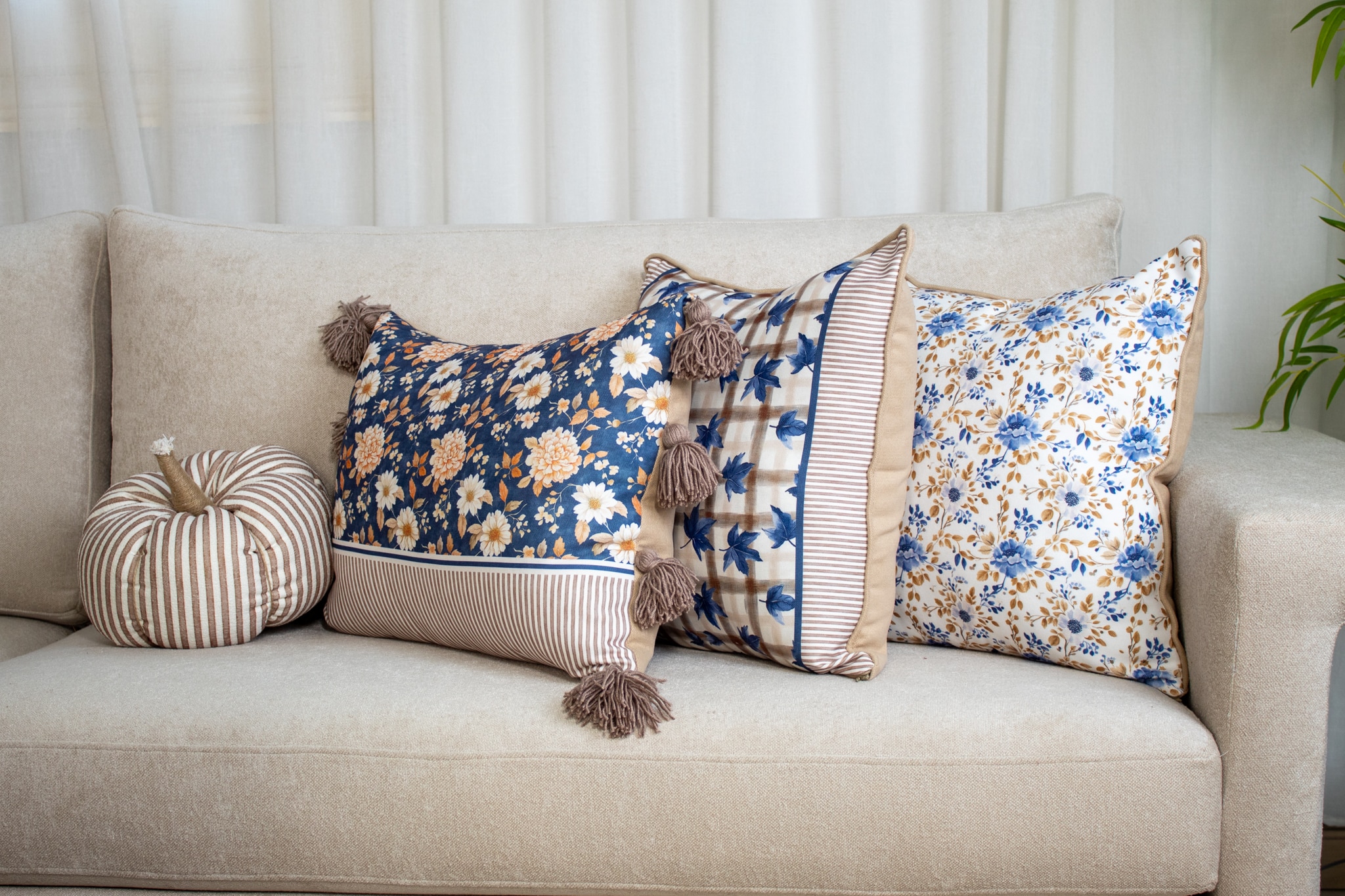 ليال Cushion Collection | Chic Home Boutique 5 ليال Cushion Collection | Chic Home Boutique - Image 2