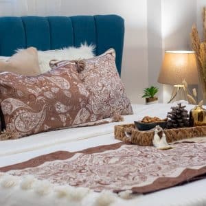 Bed Runner & Curtain Set – Paisley Brown | طقم غرفة نوم بيزلي بني بنقشة شرقية فاخرة