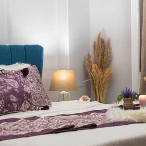 Bed Runner & Curtain Set – Paisley Mauve | طقم غرفة نوم بيزلي موف بنقشة شرقية فاخرة